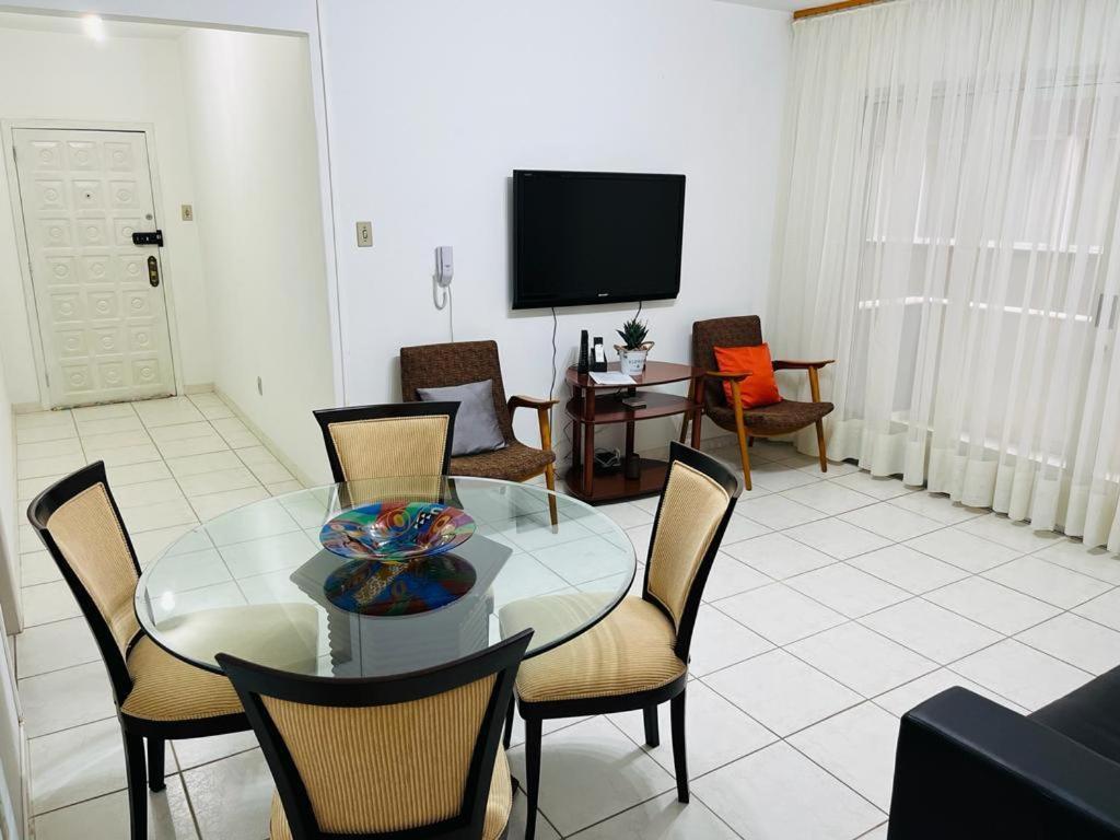 Апартаменти Avenida Atlantica, Beira Mar, Pe Na Areia Балнеаріу-Камборіу Екстер'єр фото
