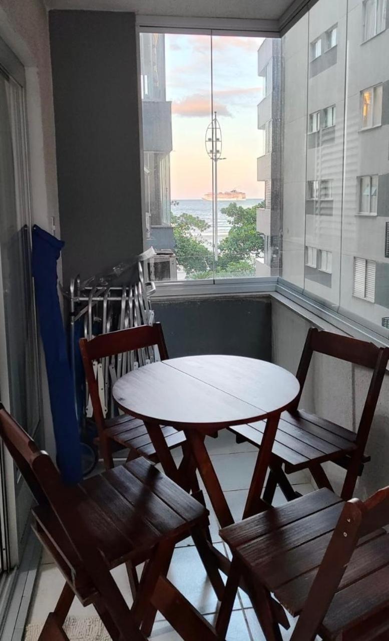 Апартаменти Avenida Atlantica, Beira Mar, Pe Na Areia Балнеаріу-Камборіу Екстер'єр фото